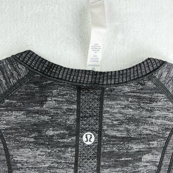 Lululemon Swifly Tech Short-Sleeve Shirt - 6 - Picture 5 of 7